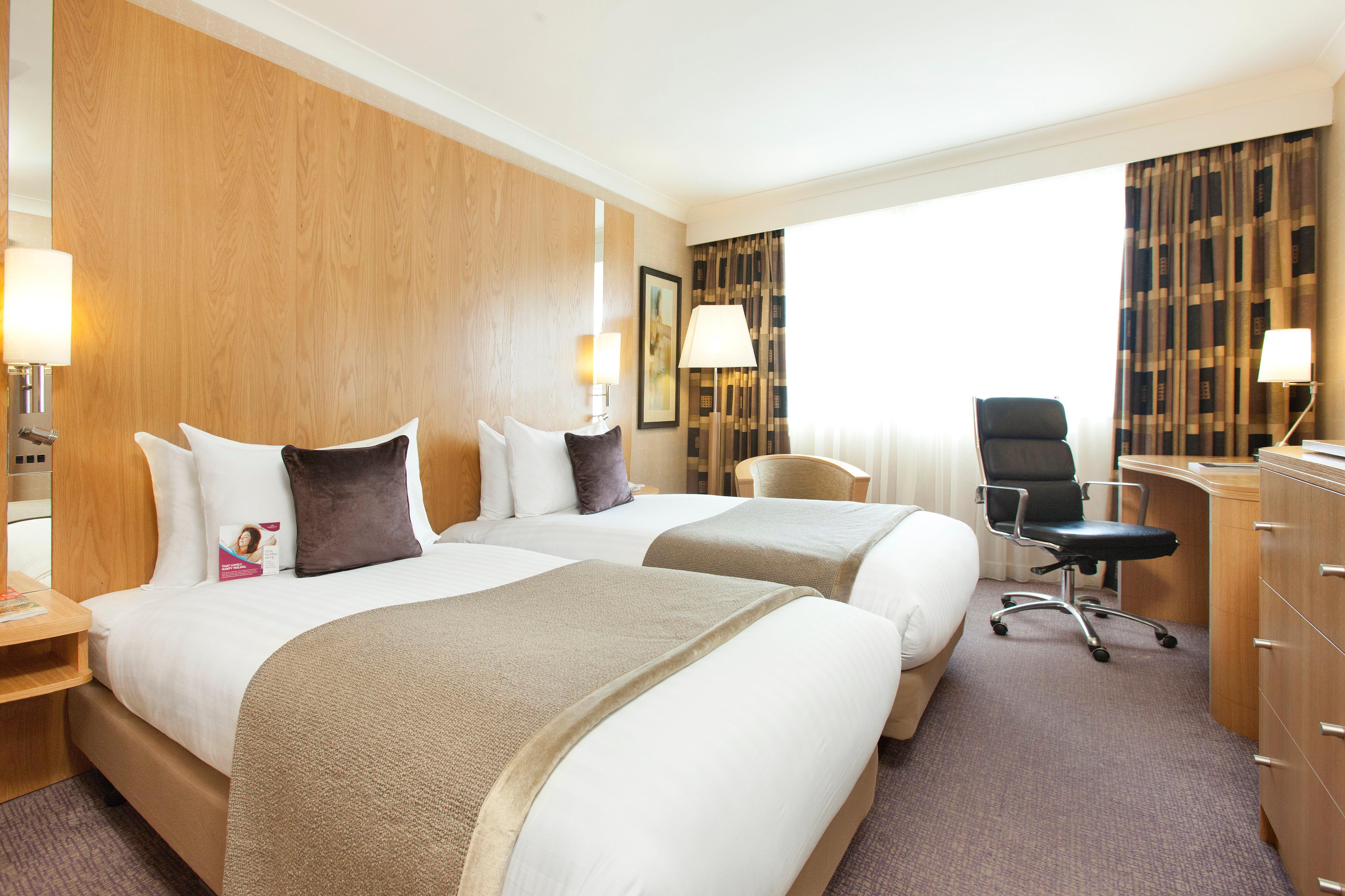 Crowne Plaza Reading Hotel Exterior foto