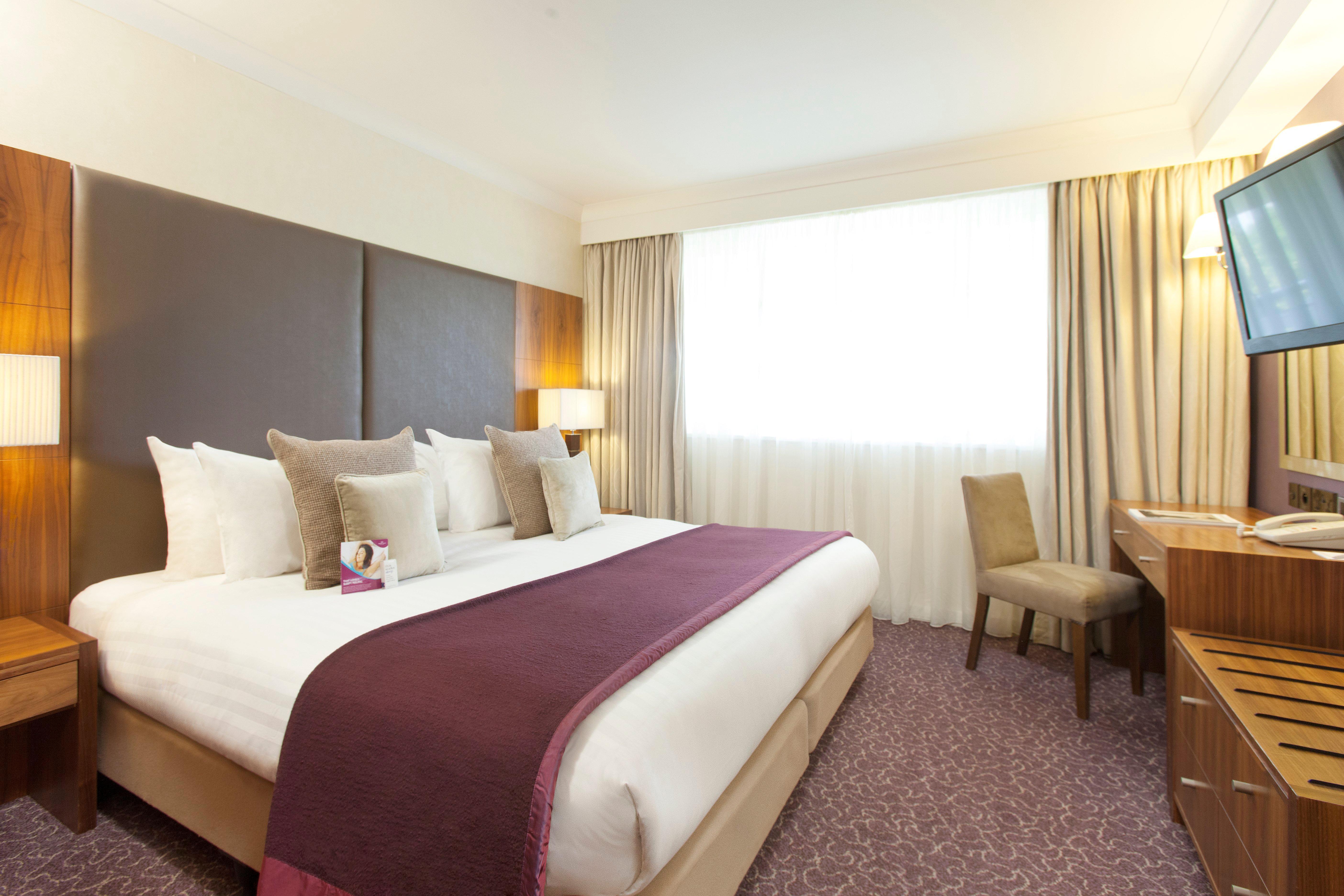 Crowne Plaza Reading Hotel Exterior foto