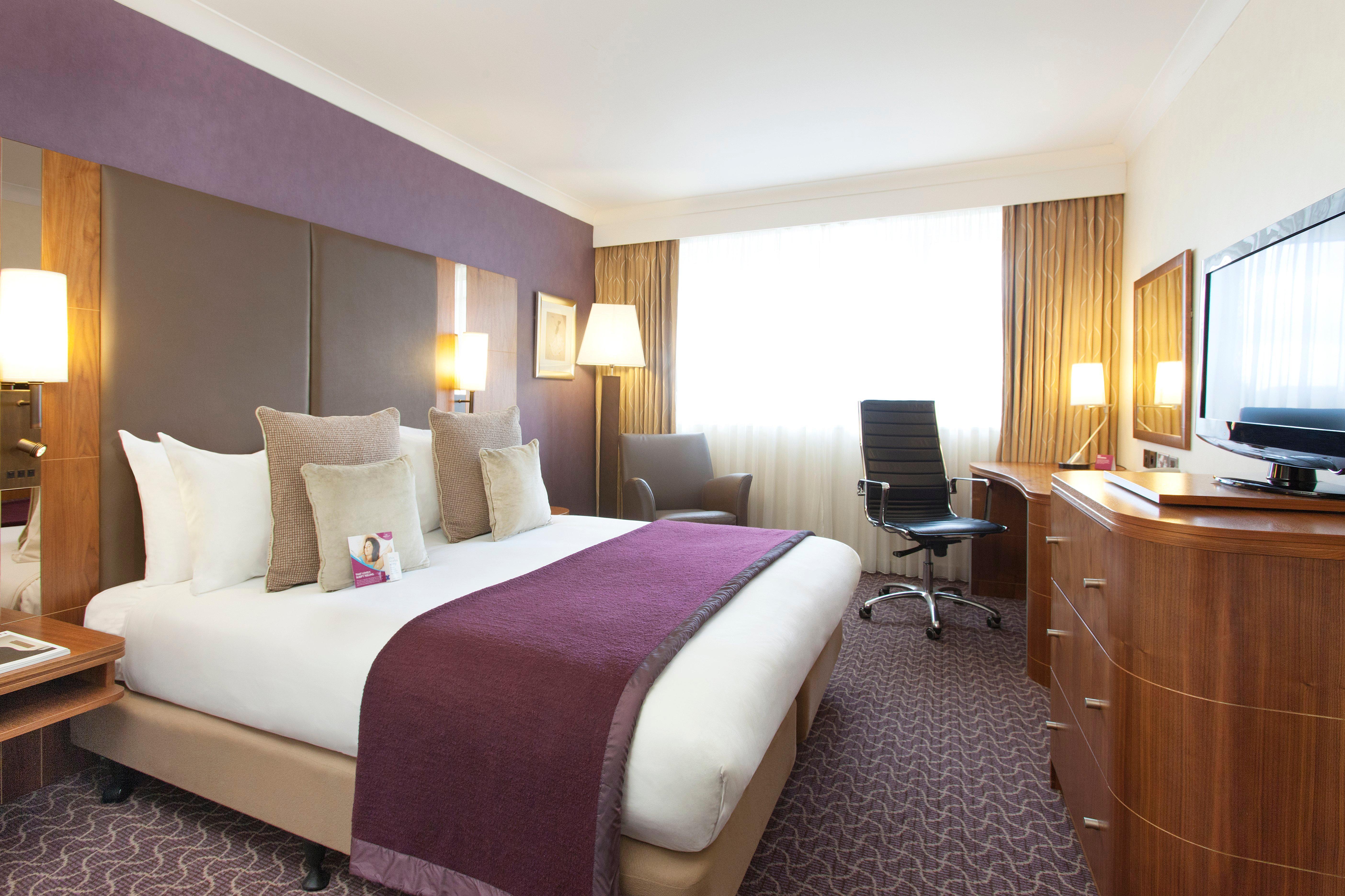 Crowne Plaza Reading Hotel Exterior foto
